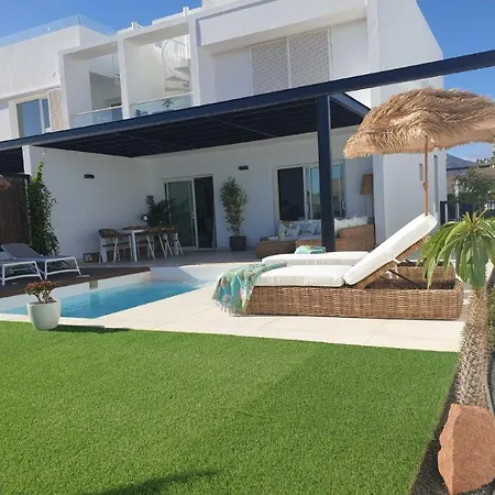 Serena Homes By Livvo Villa *