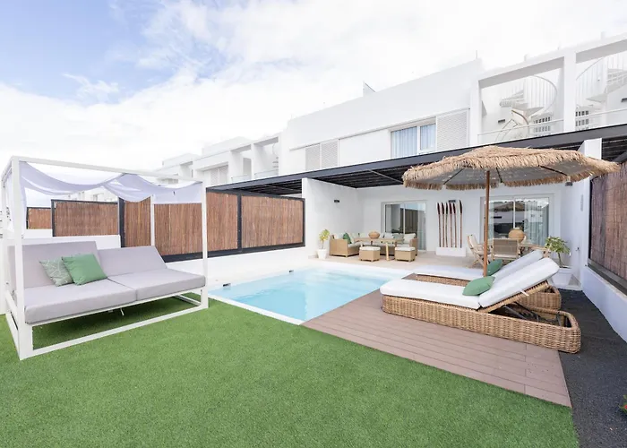 Vila Serena Homes By Livvo *